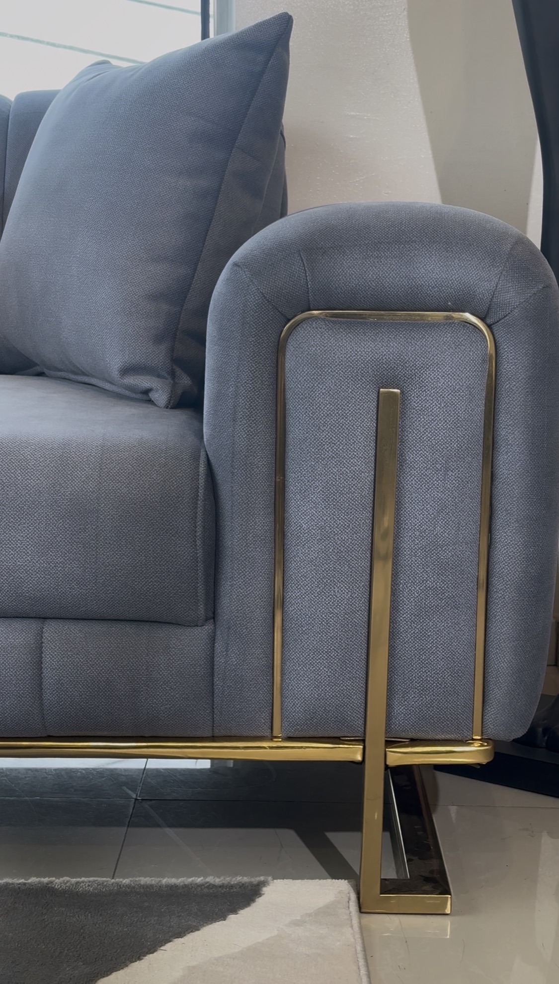 Cub luxury sofa