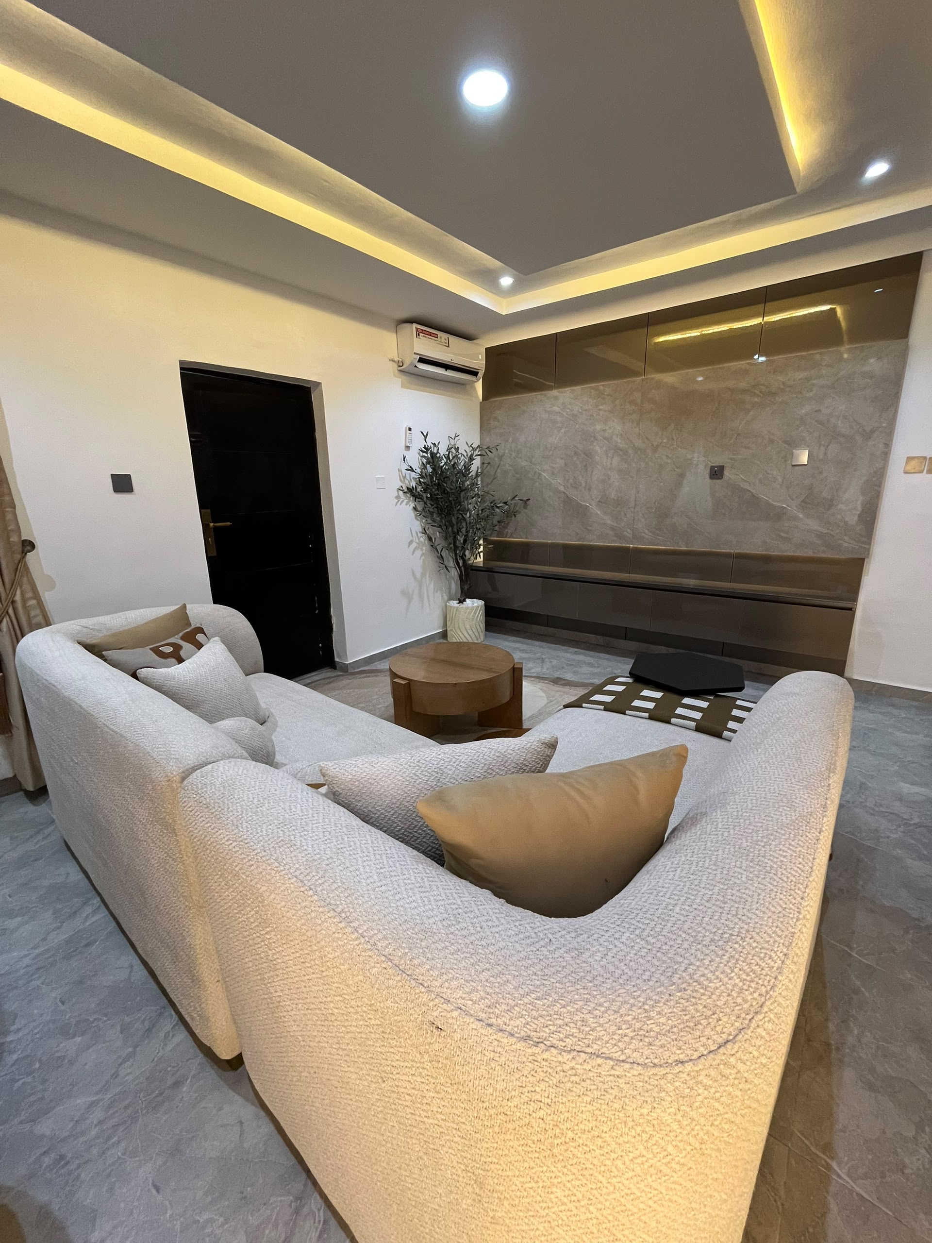 Goldland Luxury L-Shape Sectional Sofa