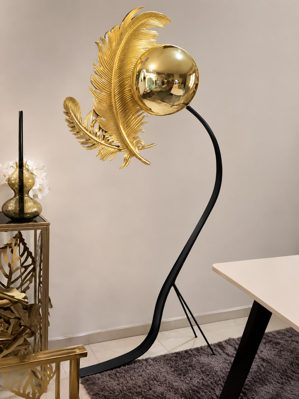 Luxury Gold Feather Floor Lamp with Reflective Globe