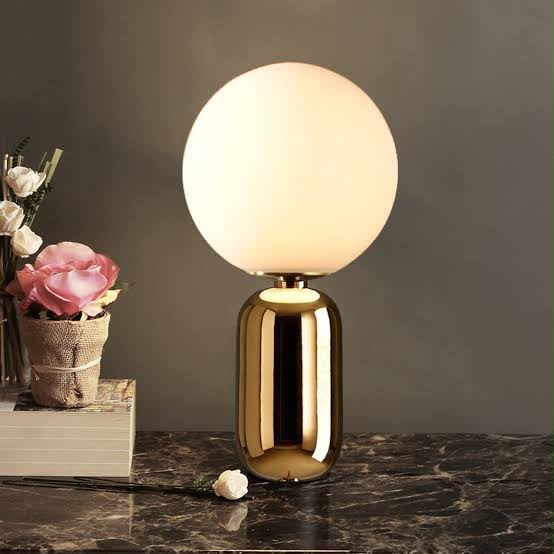 Luxury Gold Globe Table Lamp