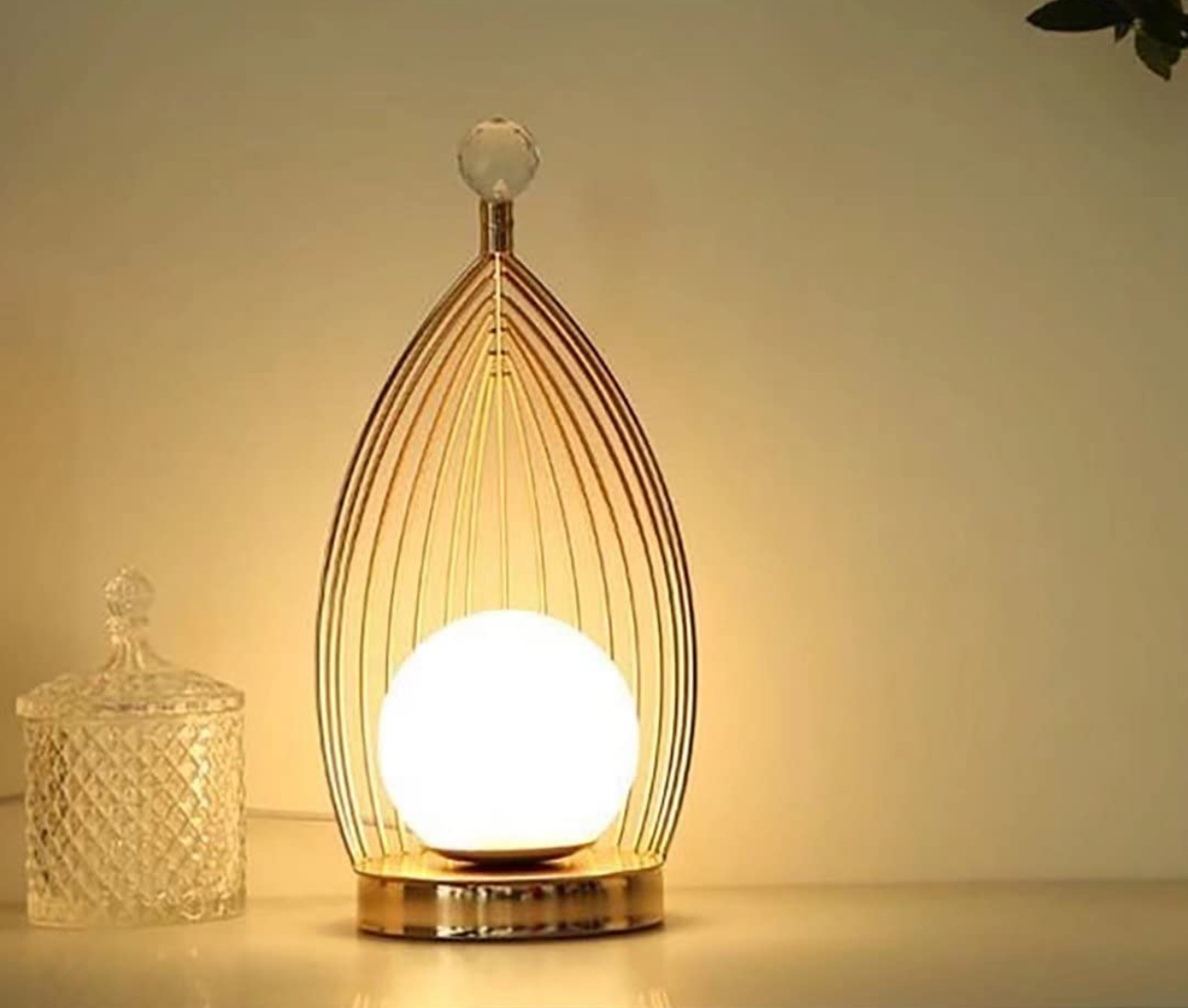 Table lamp