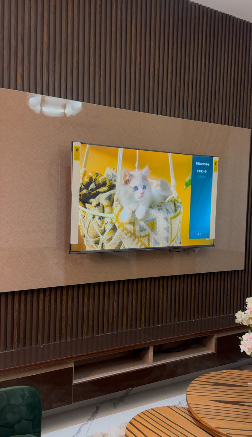 Tv bench