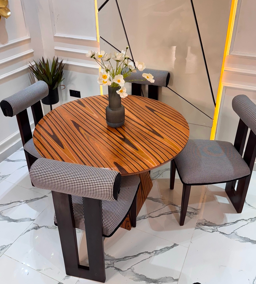 Sultan dining set (2)