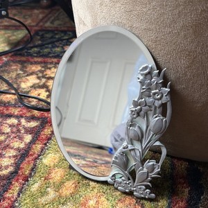 Elegant Floral Wall Mirror – Ornate Botanical Decorative Mirror
