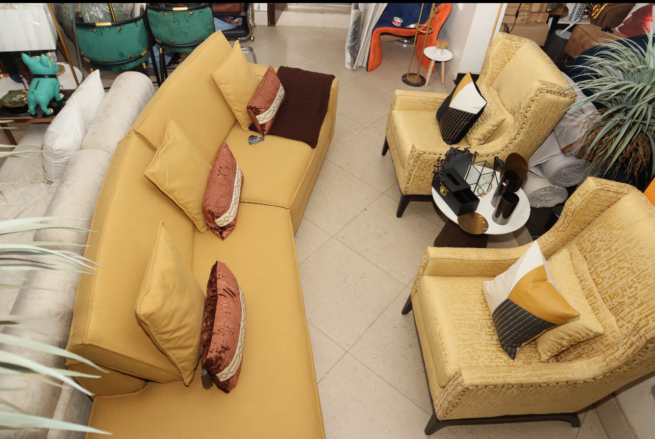 Chalse sectional set