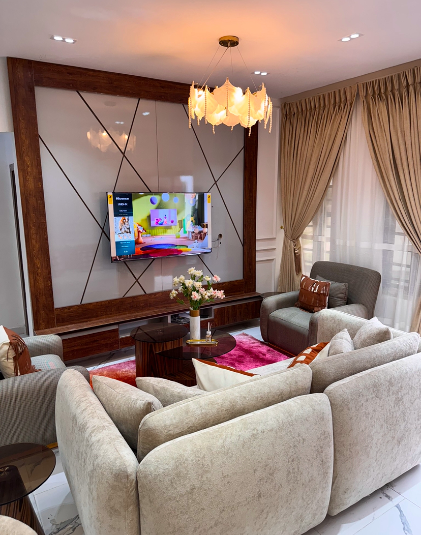 Tv bench