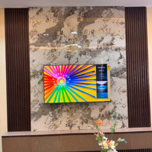 Rohoboth Tv bench